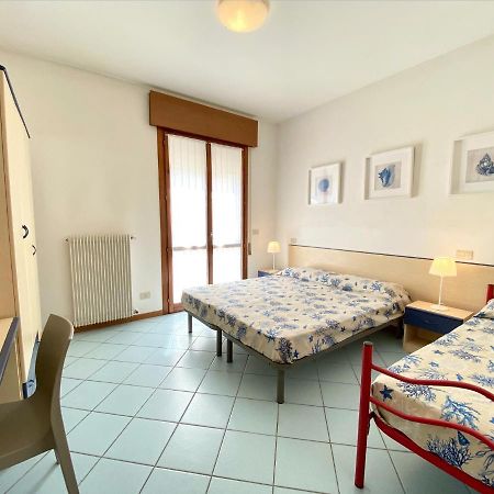 Villa Santin Carraro Immobiliare - Family Apartments Lido di Jesolo Exterior foto