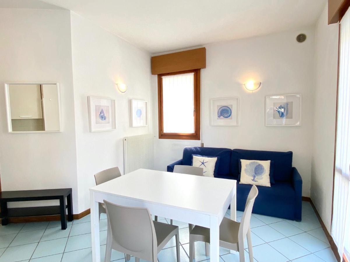 Villa Santin Carraro Immobiliare - Family Apartments Lido di Jesolo Exterior foto