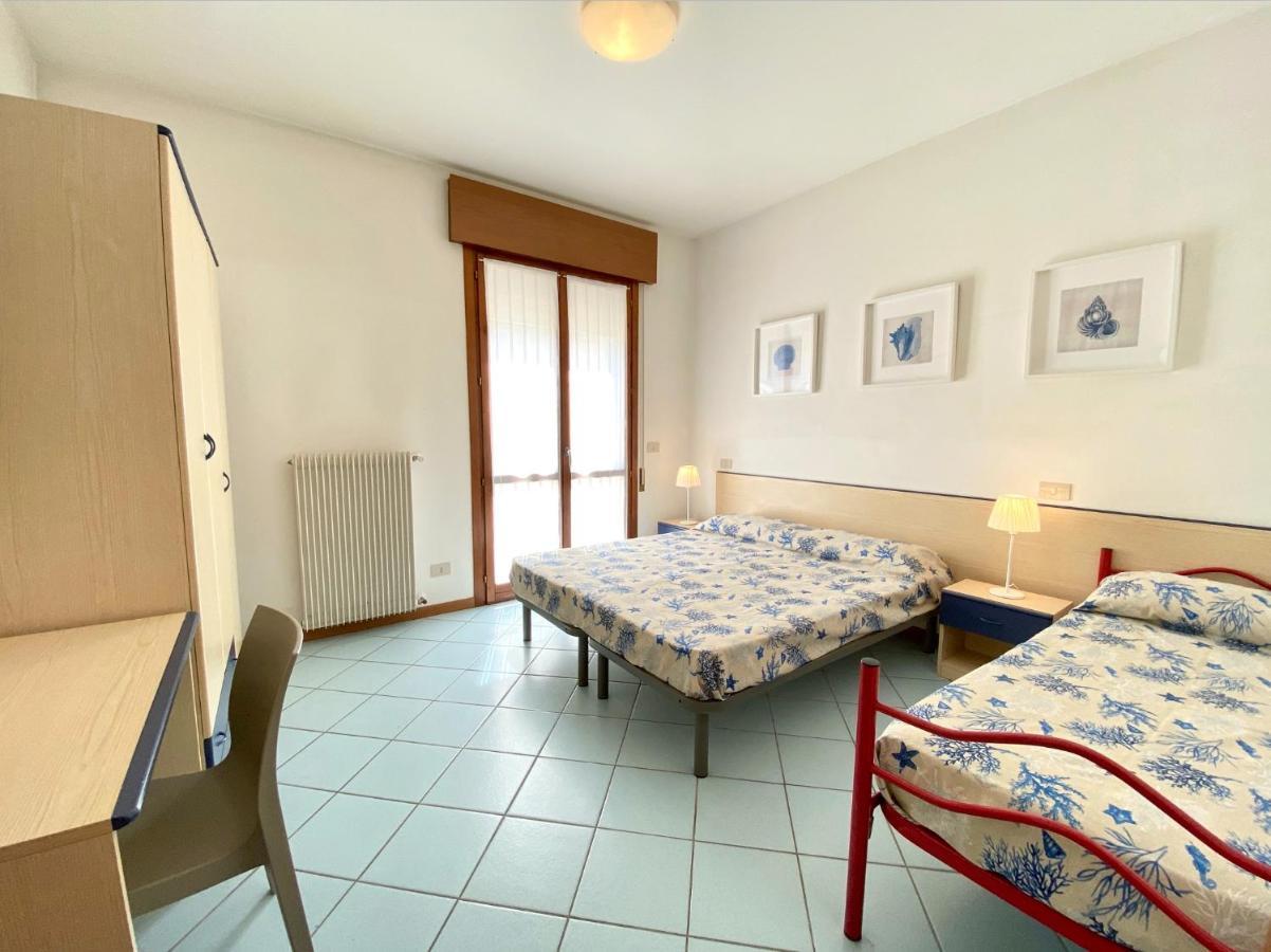 Villa Santin Carraro Immobiliare - Family Apartments Lido di Jesolo Exterior foto